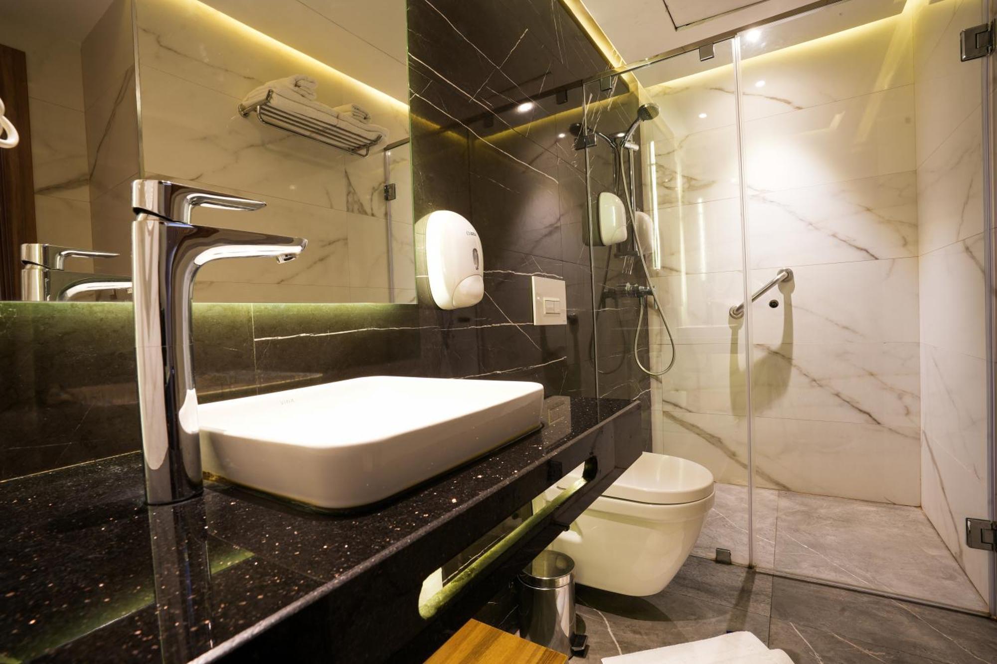 First Suites Hotel Rabat Exterior foto